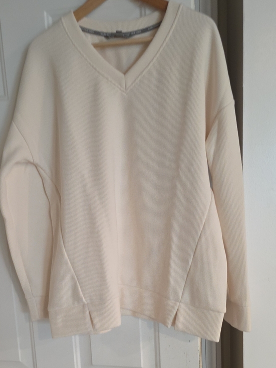 Marc New York Sweaters - NWOT Marc New York Cream V-Neck Ribbed Pullover